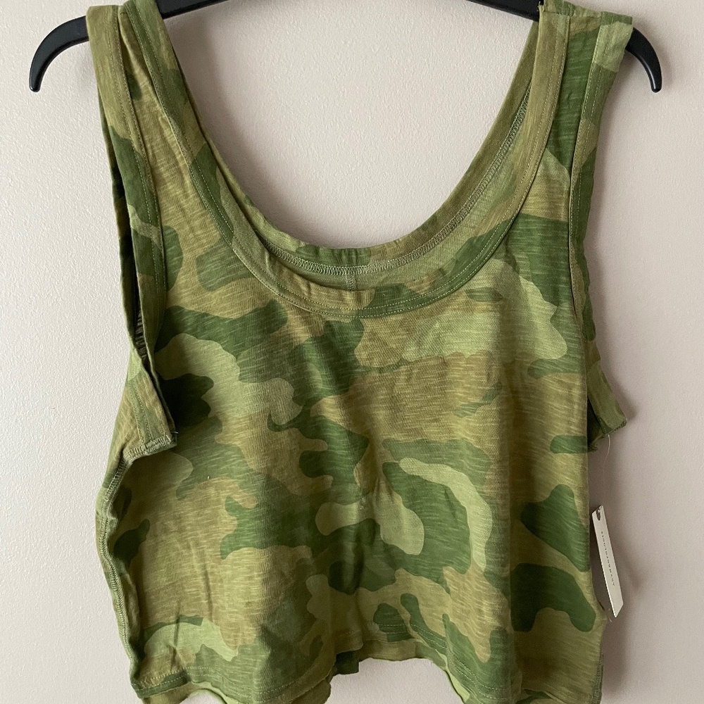 Anthropologie Pilcro The Kacey Cotton-Slub Scoop-Neck Crop Tank Top Camo Green